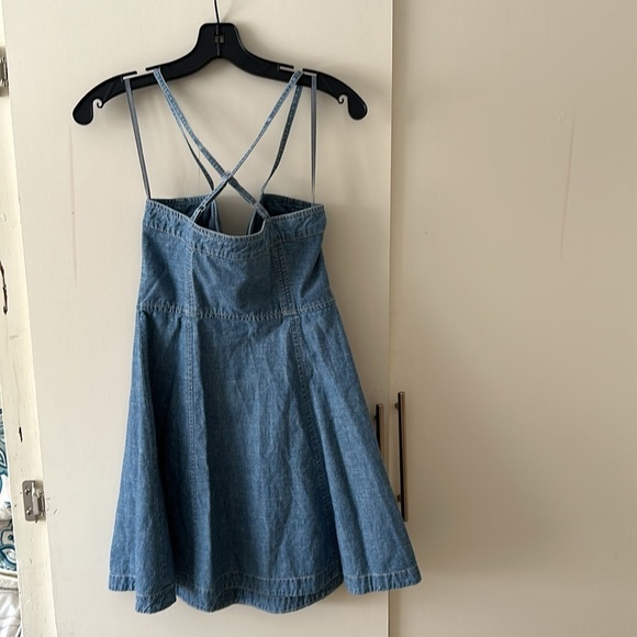 French Connection - Picture 4 of 6